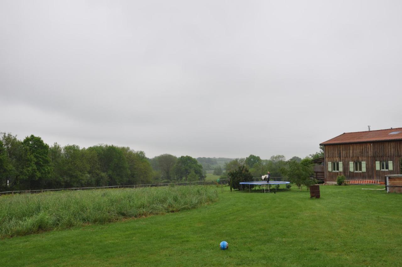 Canal Du Nivernais Gites Le Champ Radis Marigny-sur-Yonne Esterno foto