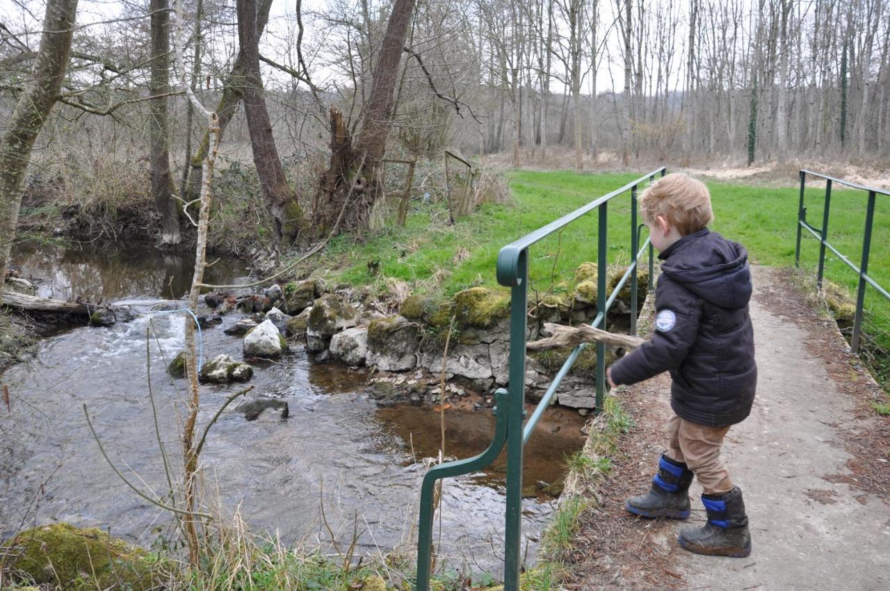Canal Du Nivernais Gites Le Champ Radis Marigny-sur-Yonne Esterno foto
